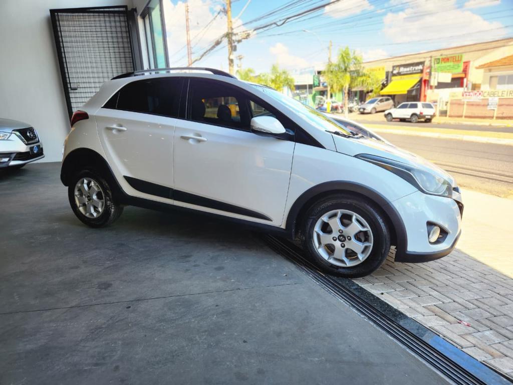 HYUNDAI HB 20 Hatch X - Foto