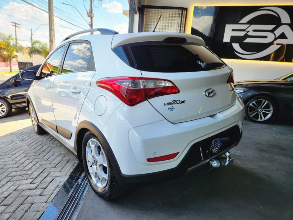 HYUNDAI HB 20 Hatch X - Foto
