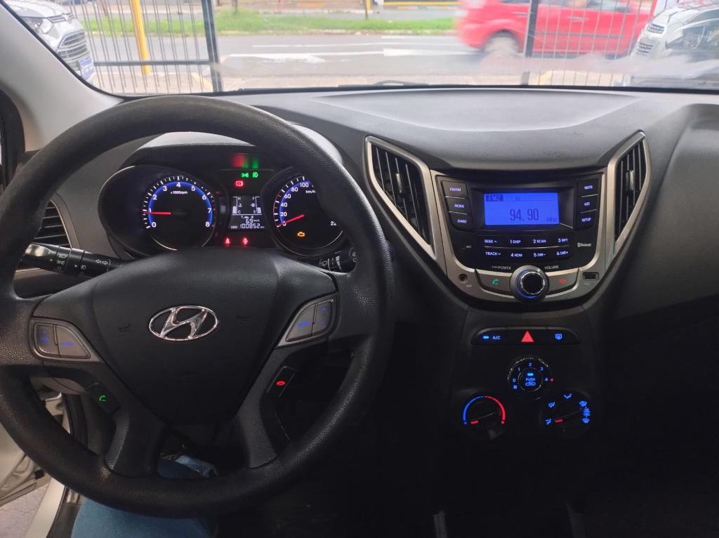 HYUNDAI HB 20 Hatch - Foto