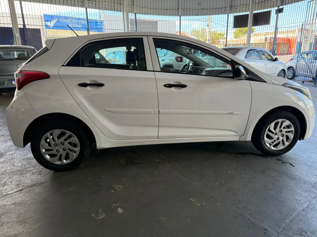 HYUNDAI HB 20 Hatch - Foto