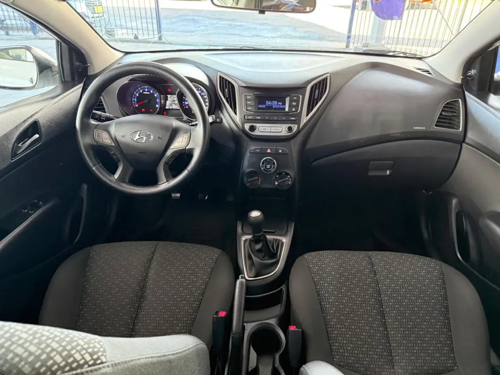 HYUNDAI HB 20 Hatch - Foto