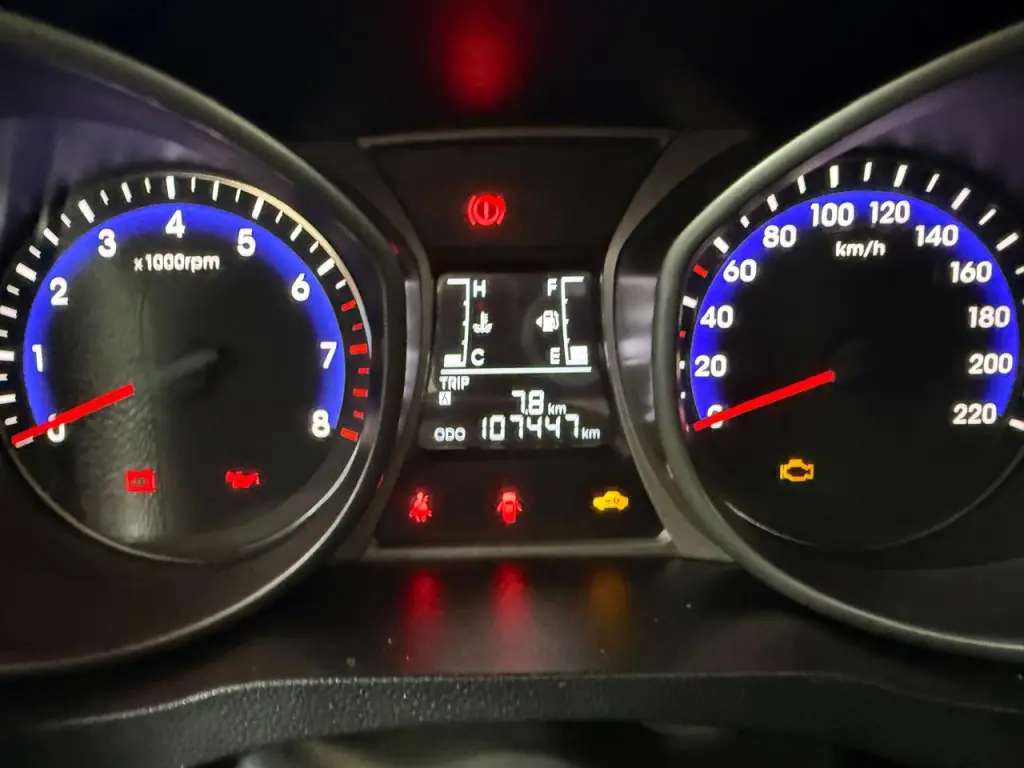 HYUNDAI HB 20 Hatch - Foto