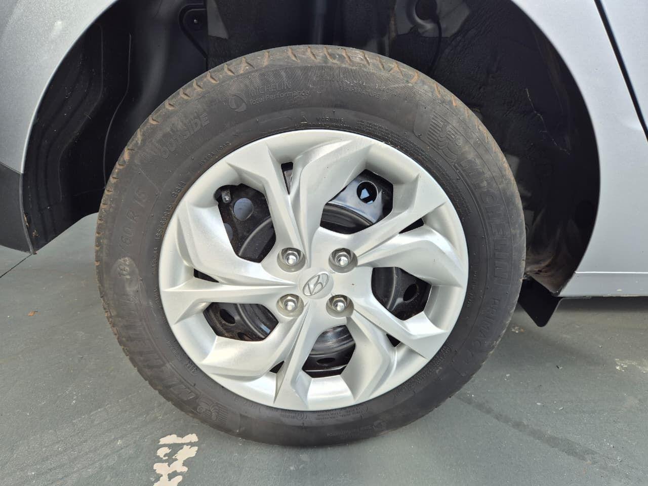 HYUNDAI HB 20 Hatch - Foto