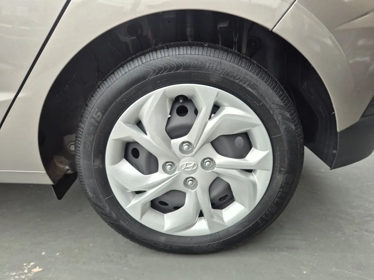 HYUNDAI HB 20 Hatch - Foto