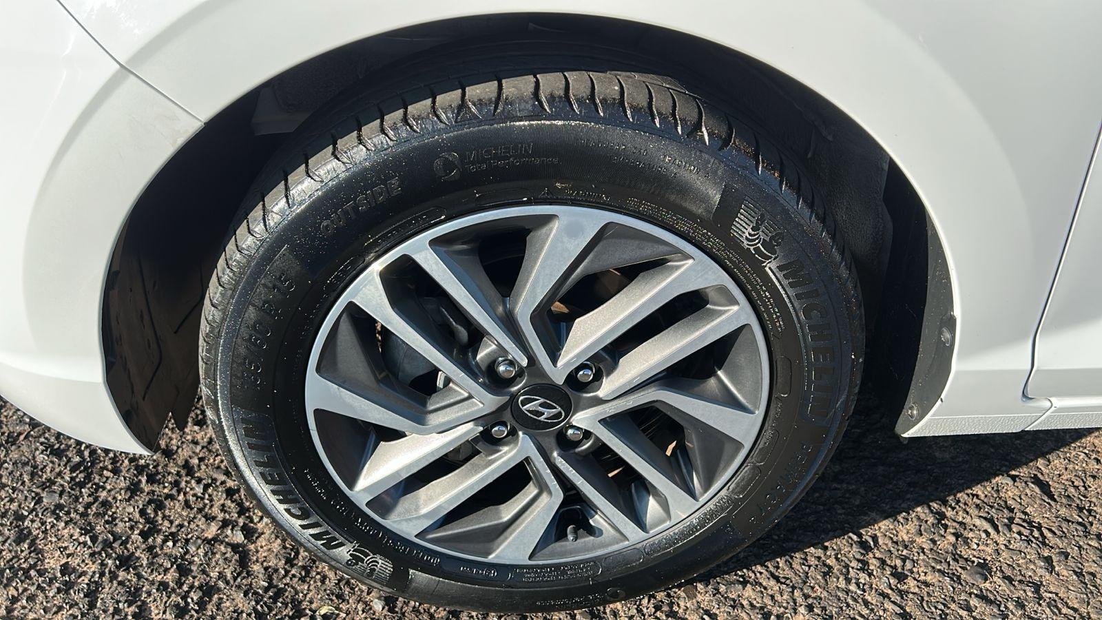 HYUNDAI HB 20 Hatch - Foto