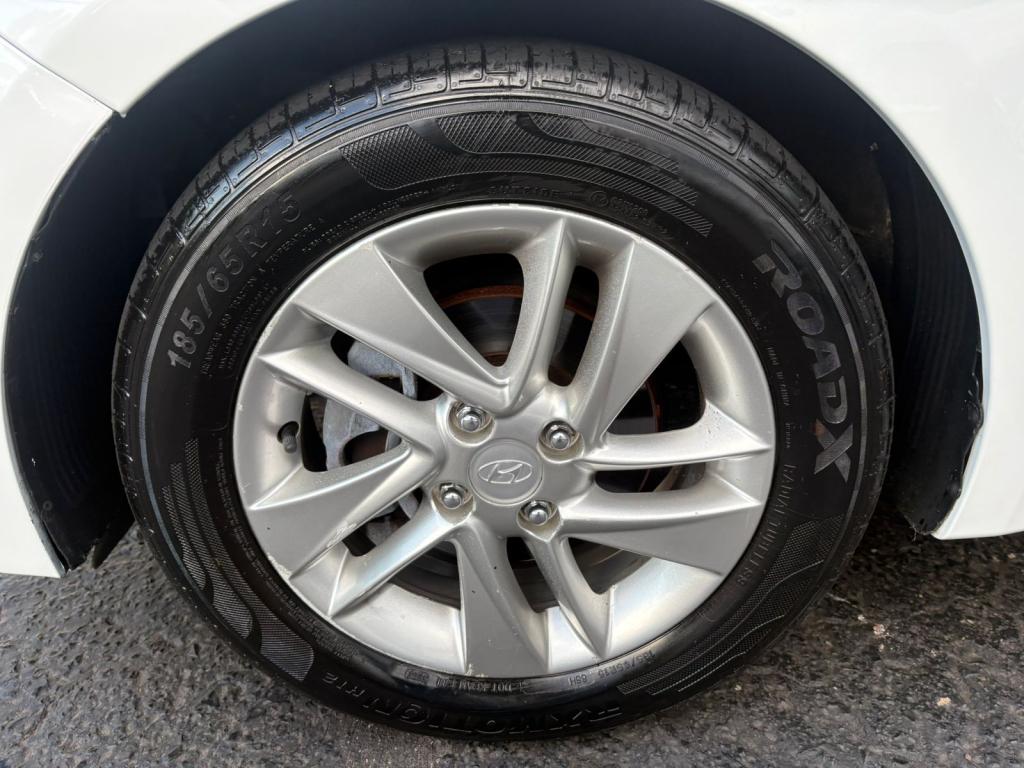 HYUNDAI HB 20 Hatch - Foto