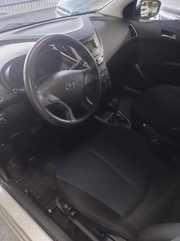 HYUNDAI HB 20 Hatch - Foto