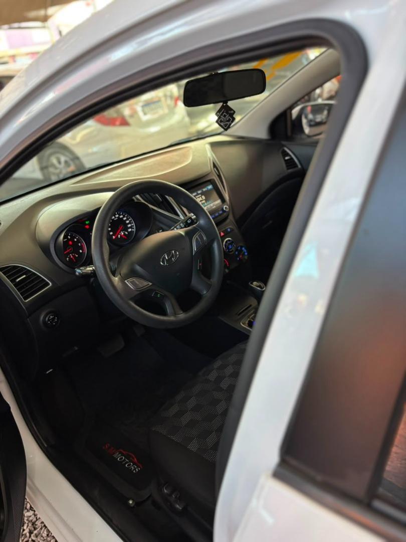 HYUNDAI HB 20 Hatch - Foto