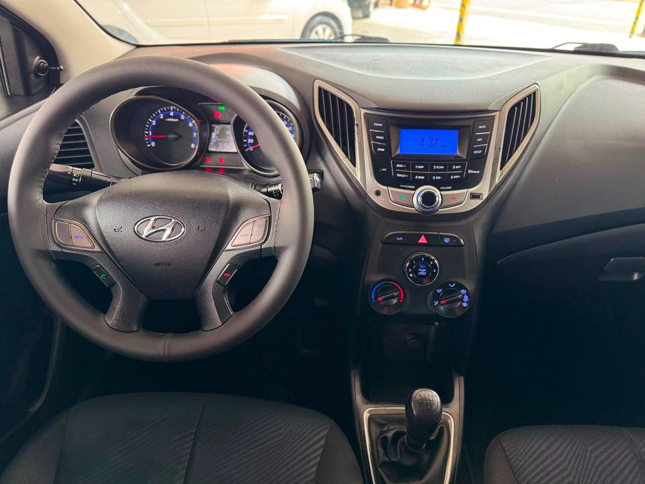 HYUNDAI HB 20 Hatch - Foto