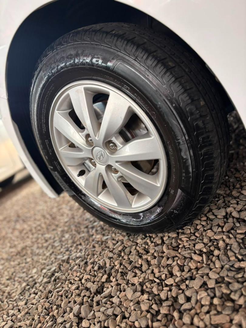 HYUNDAI HB 20 Hatch - Foto