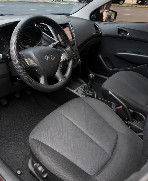 HYUNDAI HB 20 Hatch - Foto