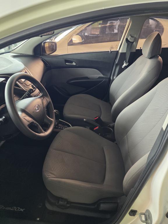 HYUNDAI HB 20 Hatch X - Foto