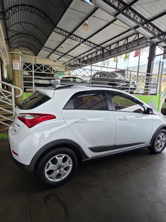 HYUNDAI HB 20 Hatch X - Foto