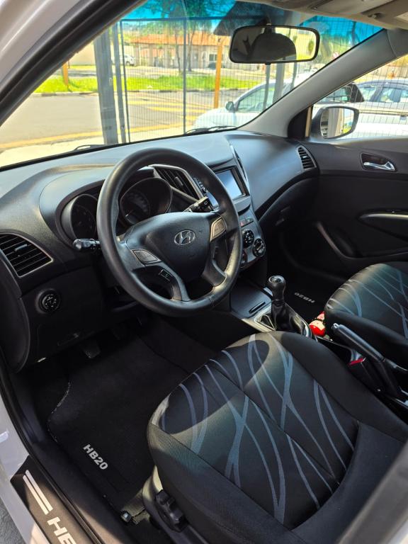 HYUNDAI HB 20 Hatch - Foto