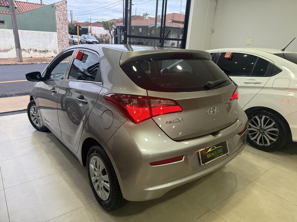 HYUNDAI HB 20 Hatch - Foto