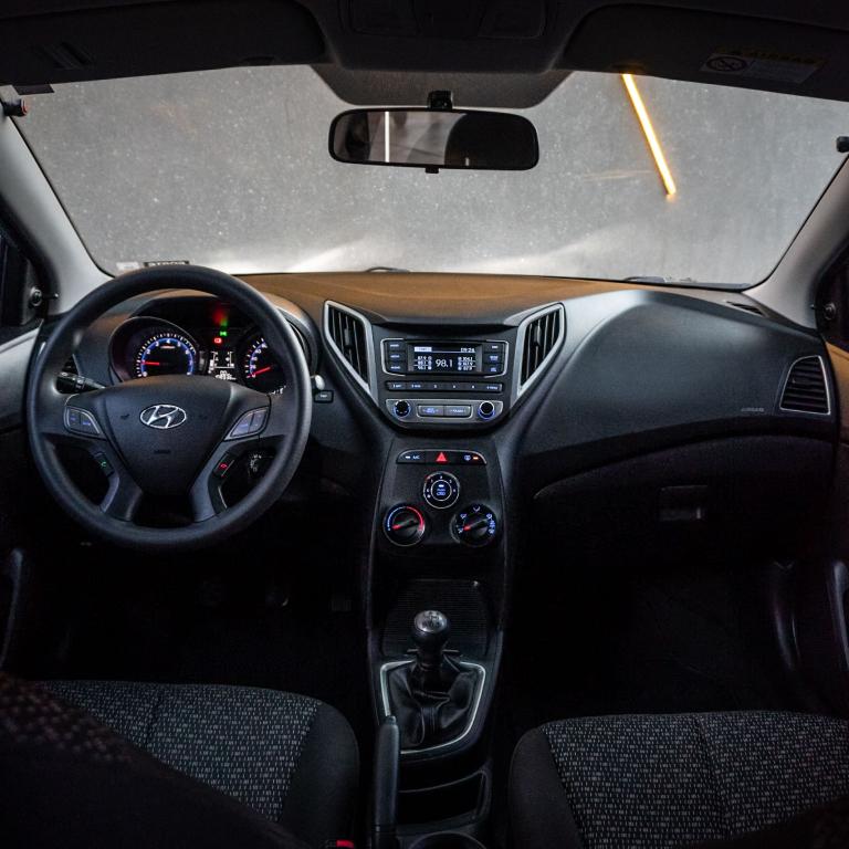 HYUNDAI HB 20 Hatch - Foto