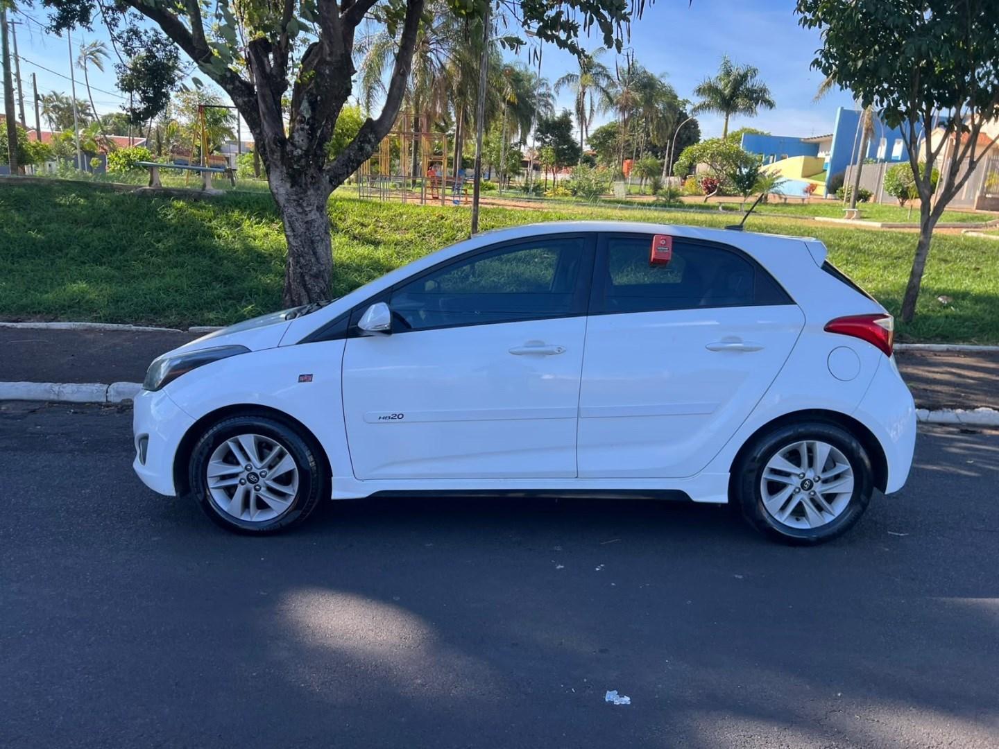 HYUNDAI HB 20 Hatch - Foto