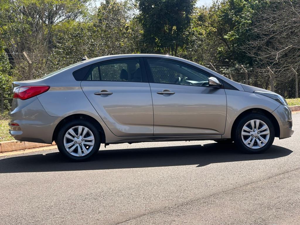 HYUNDAI HB 20 Sedan - Miniatura