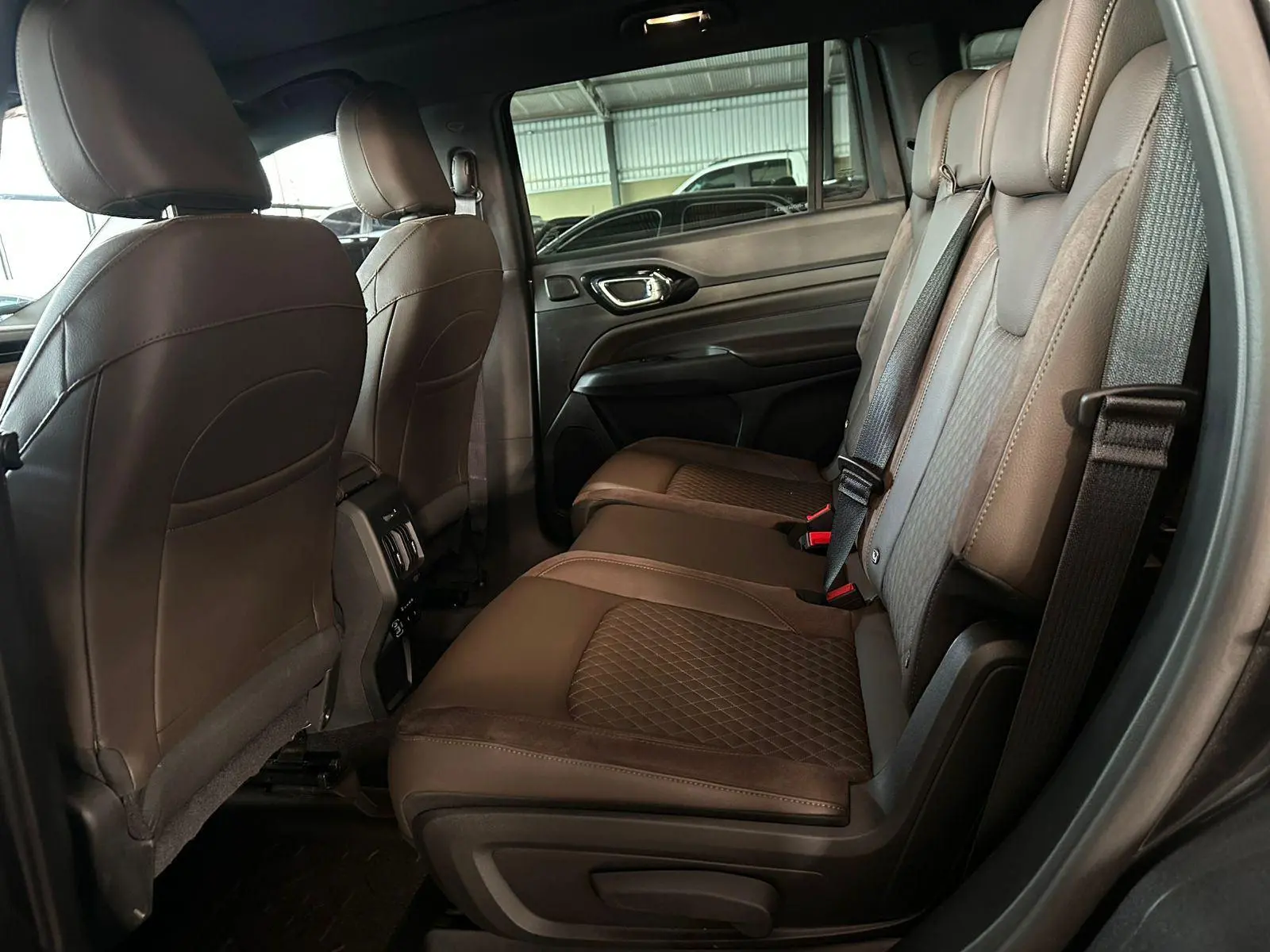 JEEP Commander - Foto