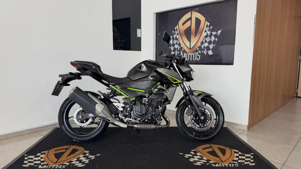 KAWASAKI Z 400