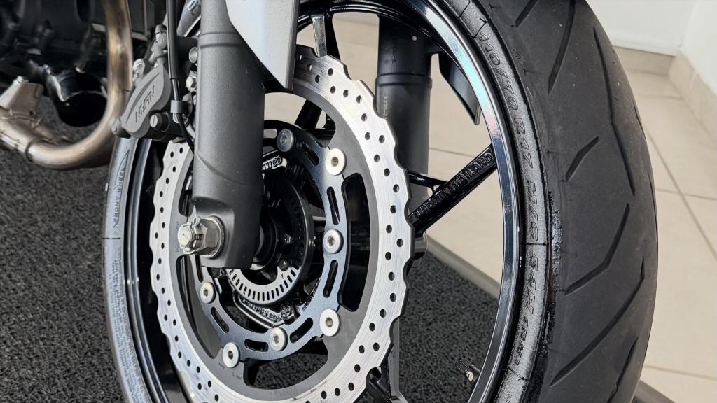 KAWASAKI Z 400 - Foto