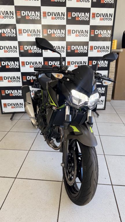 KAWASAKI Z 400 - Foto
