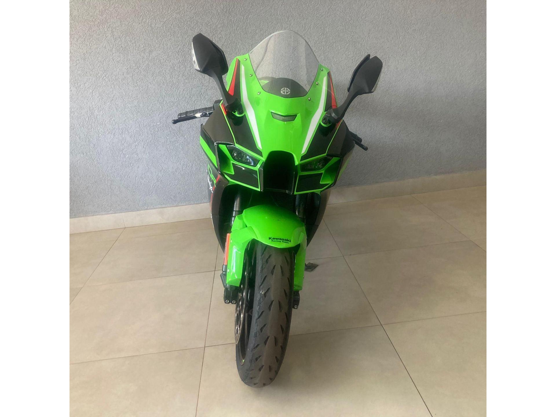 KAWASAKI ZX 10 R - Foto