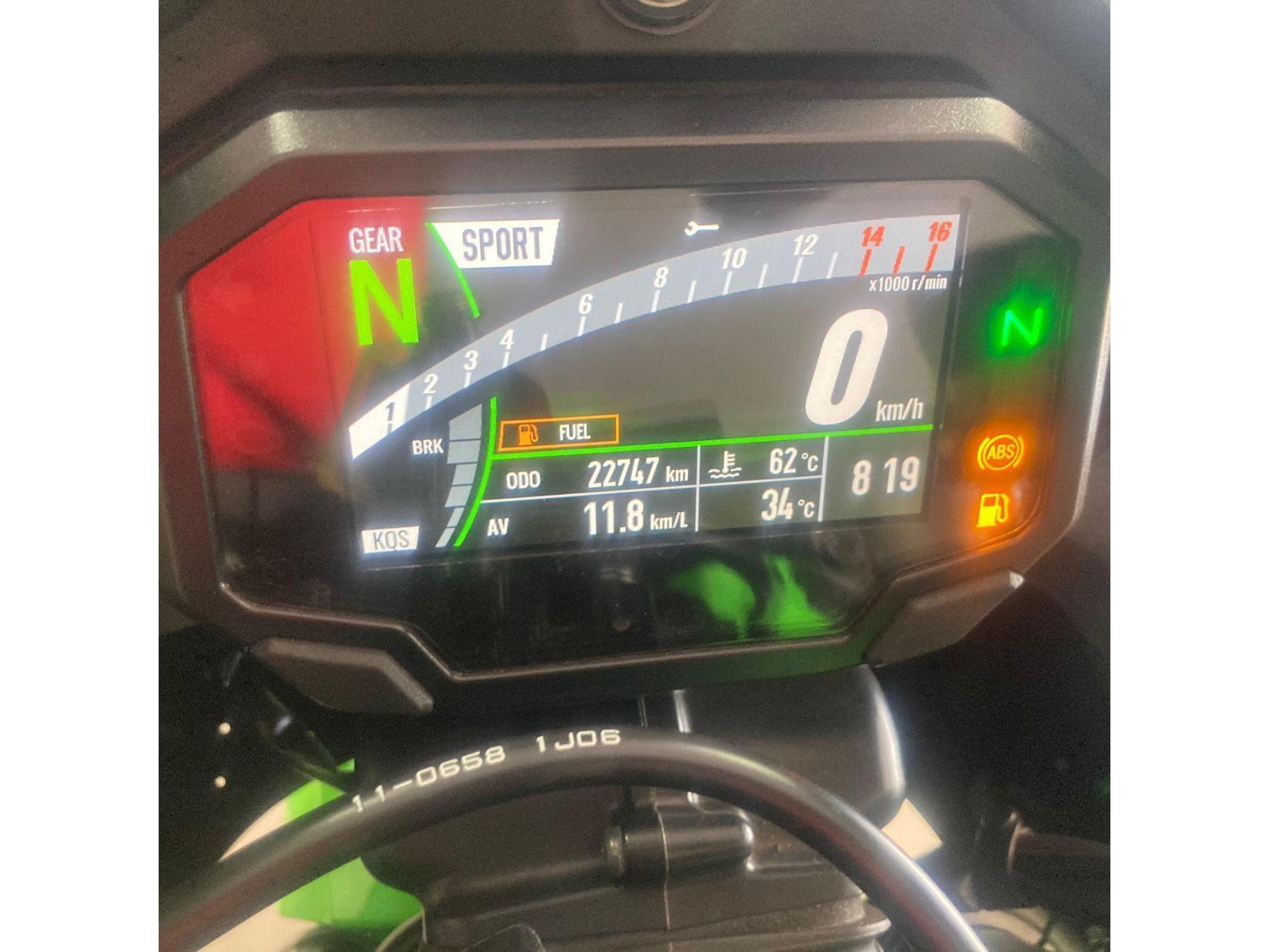 KAWASAKI ZX 10 R - Foto