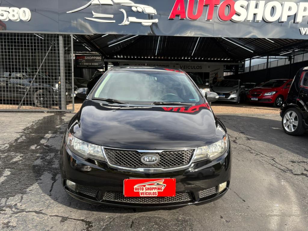 KIA Cerato Sedan - Foto