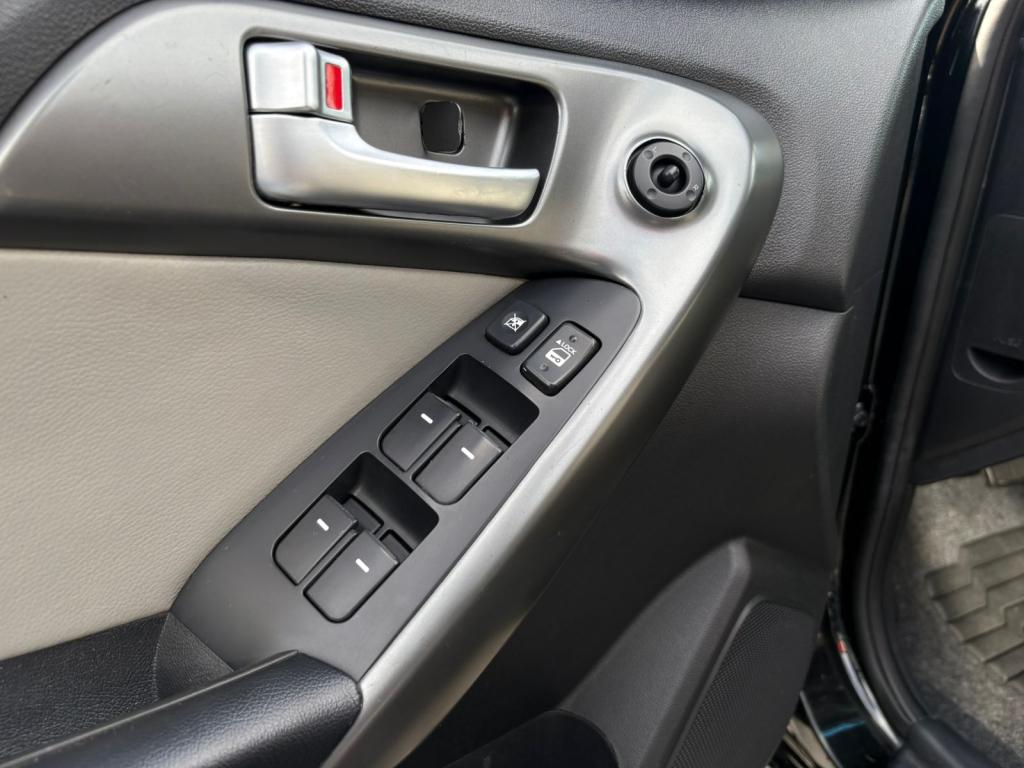 KIA Cerato Sedan - Foto