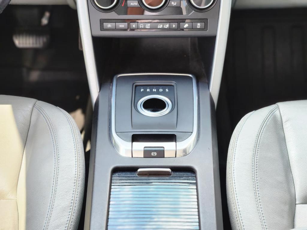 LAND ROVER Discovery Sport - Foto