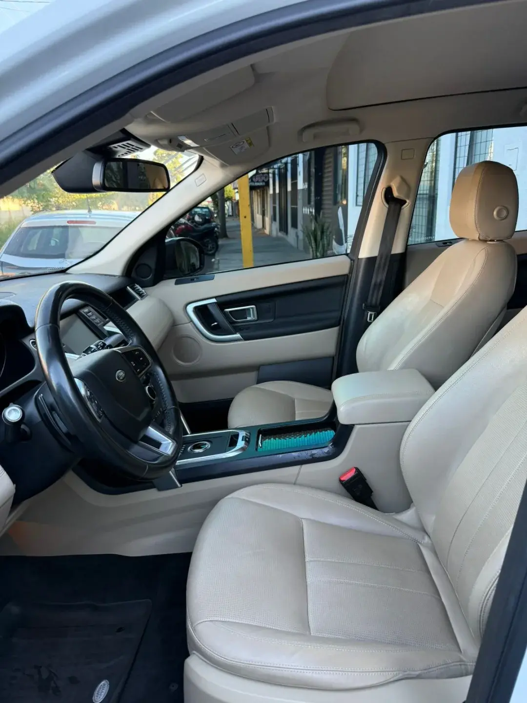 LAND ROVER Discovery Sport - Foto