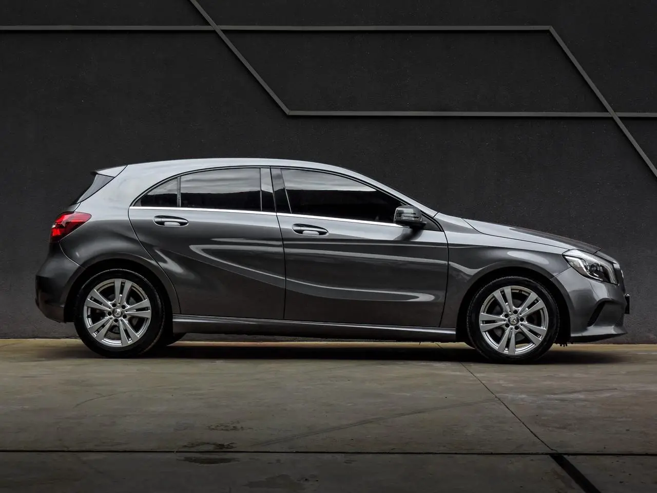 MERCEDES-BENZ A 200 - Foto