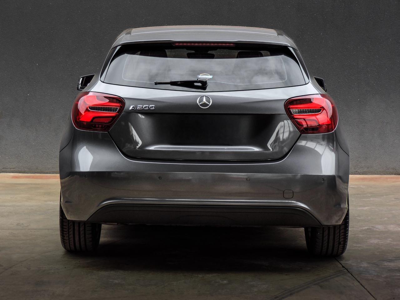 MERCEDES-BENZ A 200 - Foto