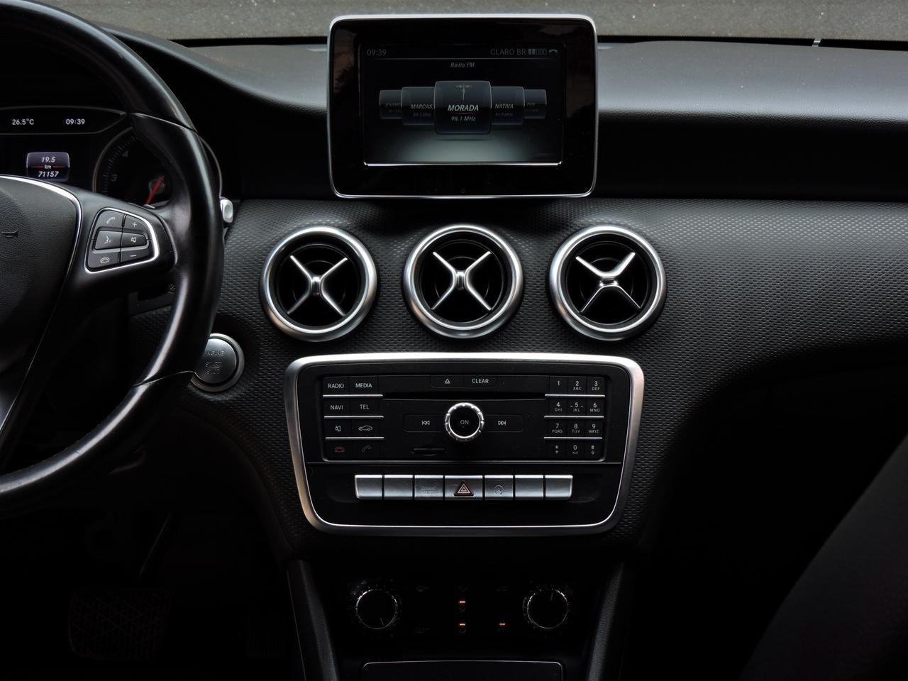 MERCEDES-BENZ A 200 - Foto