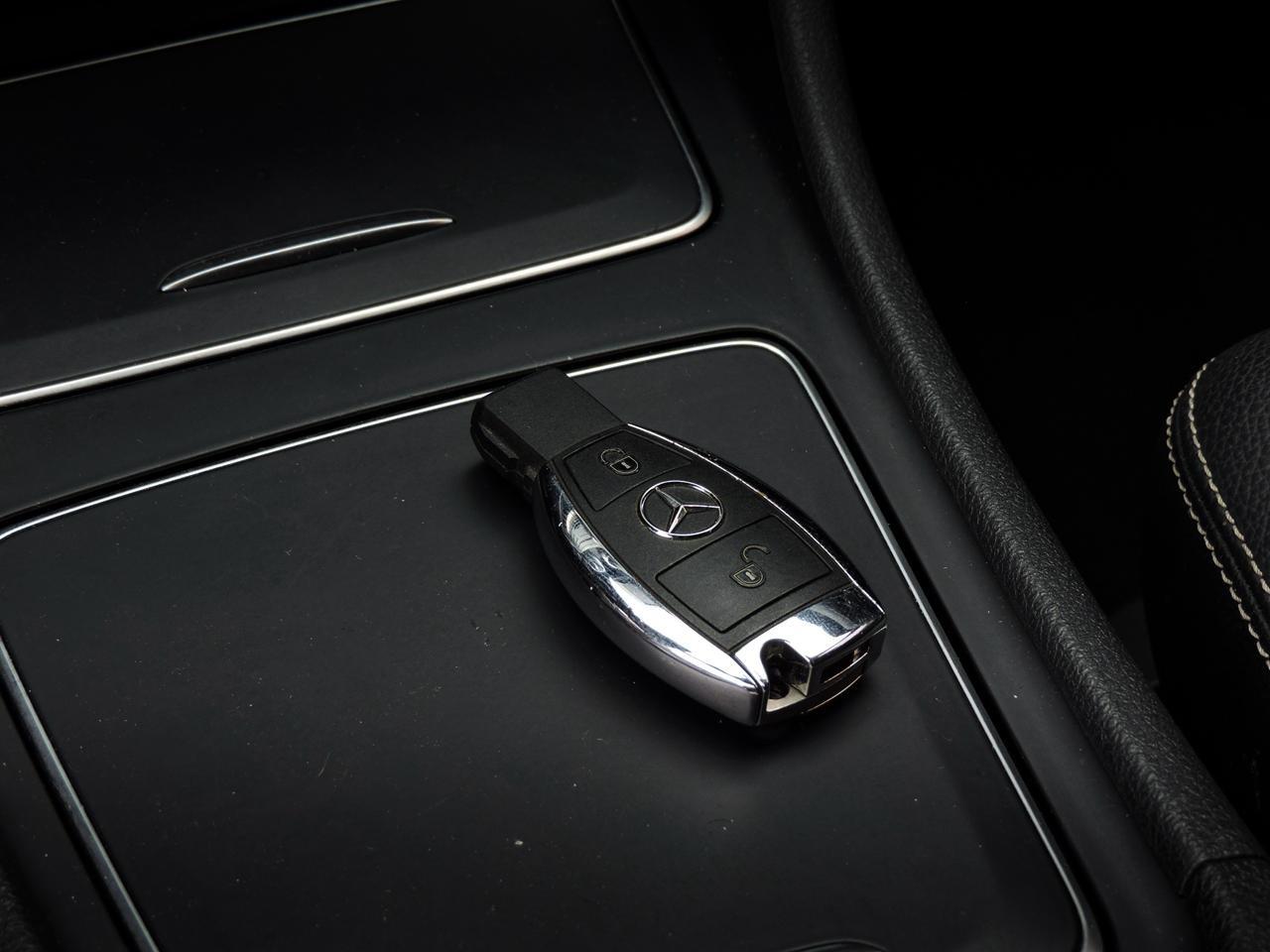 MERCEDES-BENZ A 200 - Foto