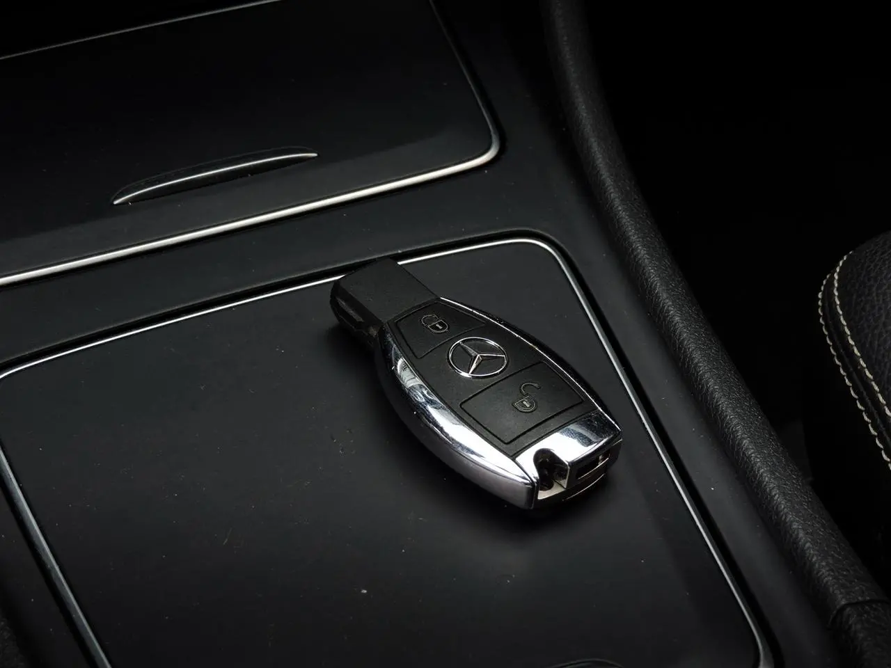 MERCEDES-BENZ A 200 - Foto