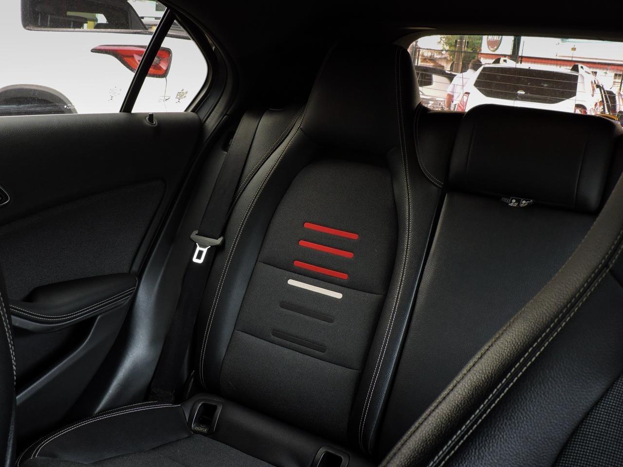 MERCEDES-BENZ A 200 - Foto