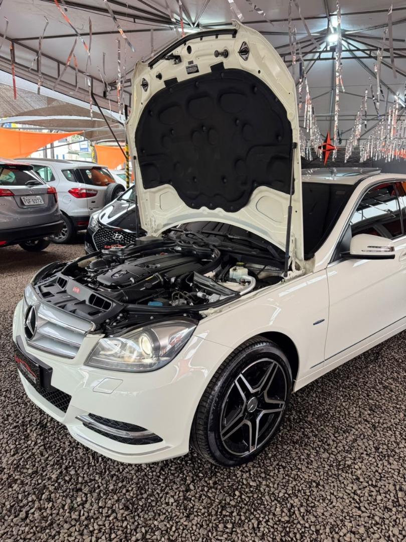 MERCEDES-BENZ C 200 - Foto