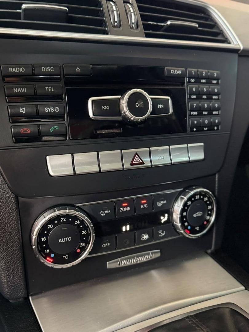 MERCEDES-BENZ C 200 - Foto