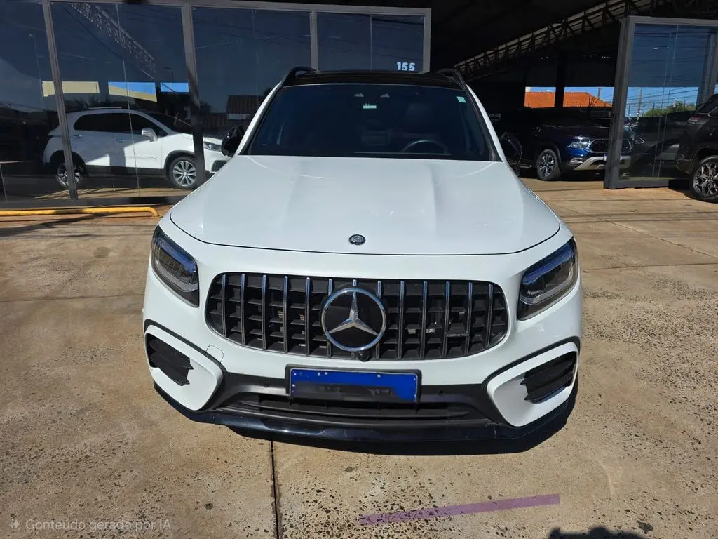 MERCEDES-BENZ GLB 35 AMG - Foto