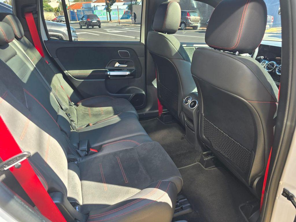 MERCEDES-BENZ GLB 35 AMG - Foto
