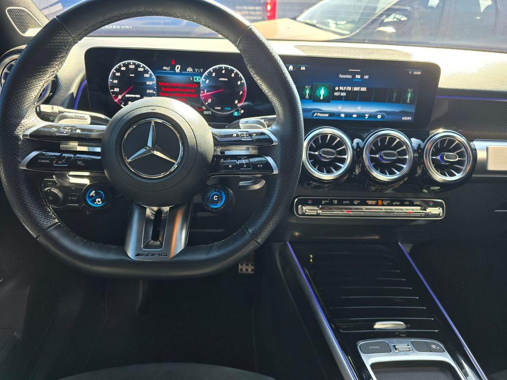MERCEDES-BENZ GLB 35 AMG - Foto
