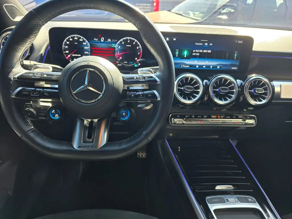 MERCEDES-BENZ GLB 35 AMG - Foto