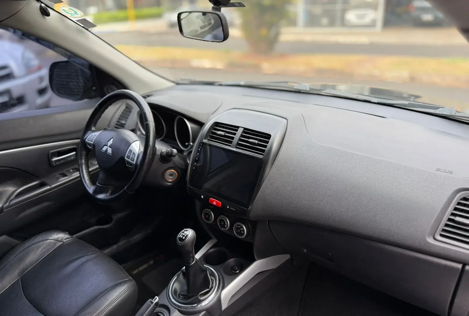 MITSUBISHI ASX - Foto