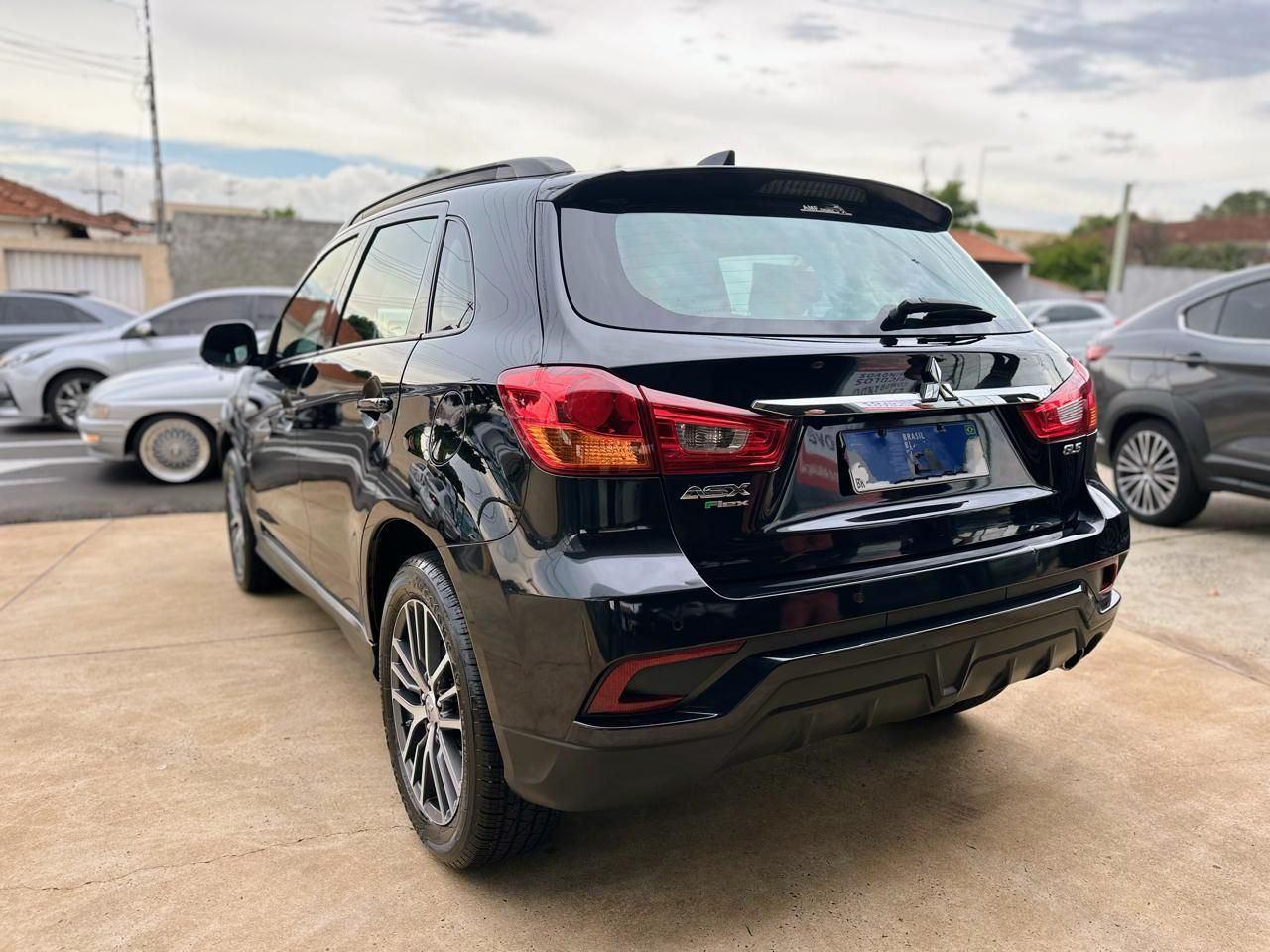MITSUBISHI ASX - Foto