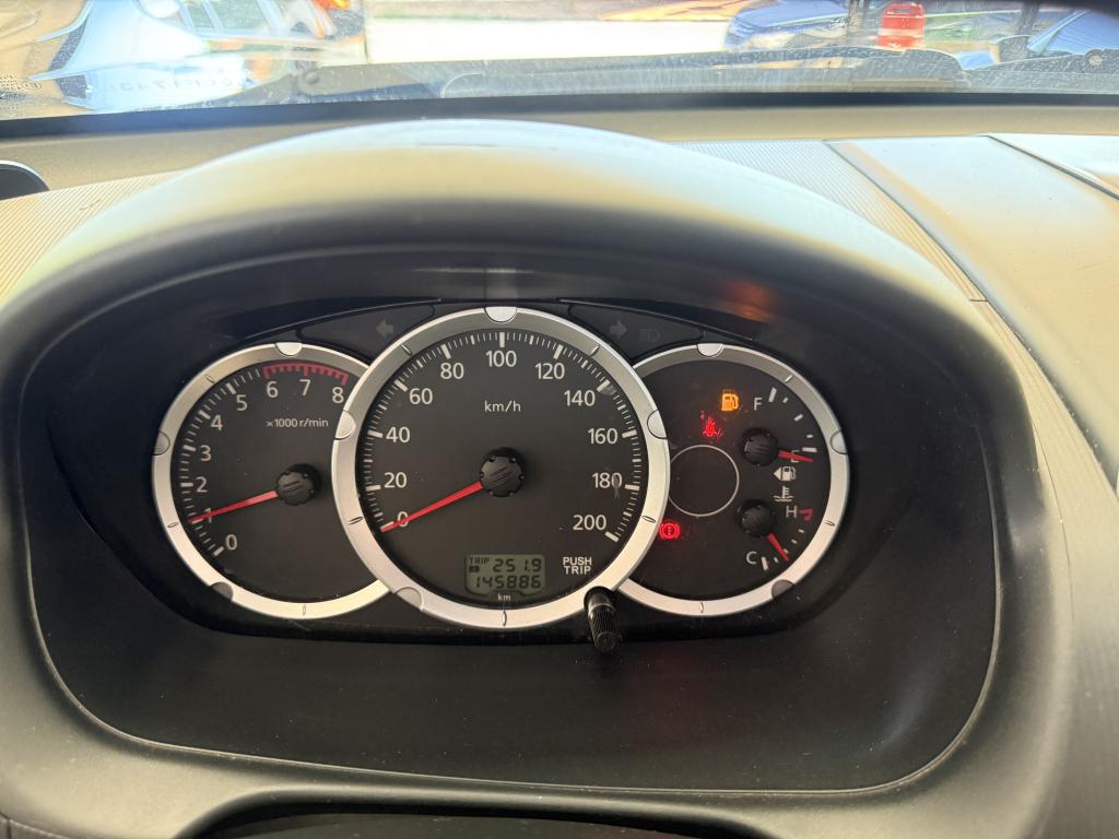 MITSUBISHI L 200 - Foto