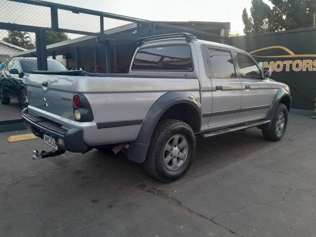 MITSUBISHI L 200 Outdoor - Foto