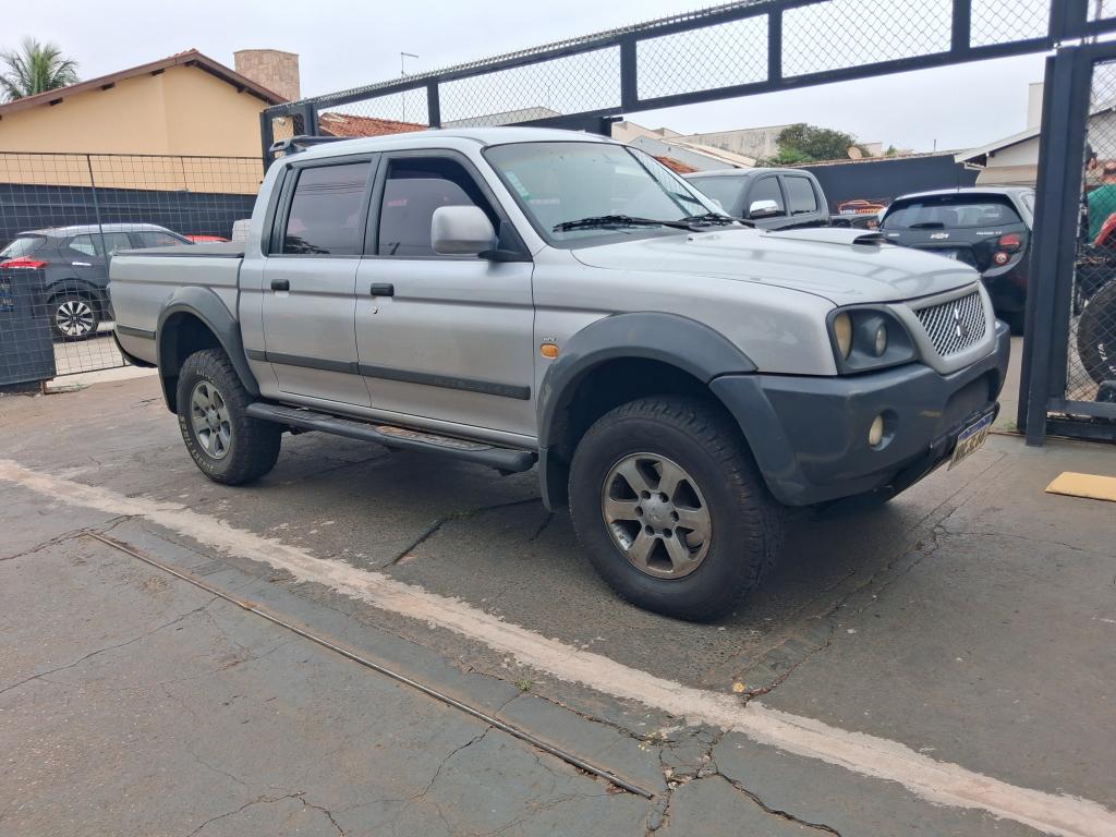 MITSUBISHI L 200 Outdoor