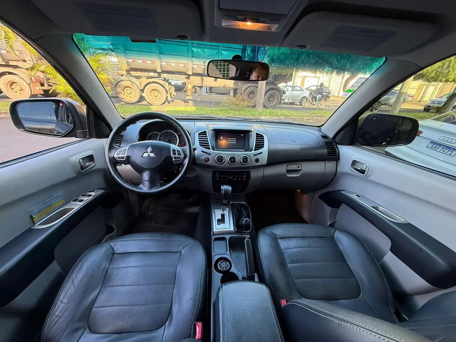 MITSUBISHI L 200 Triton - Foto